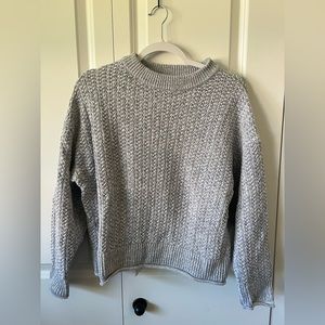 Women’s Cable-knit Sweater